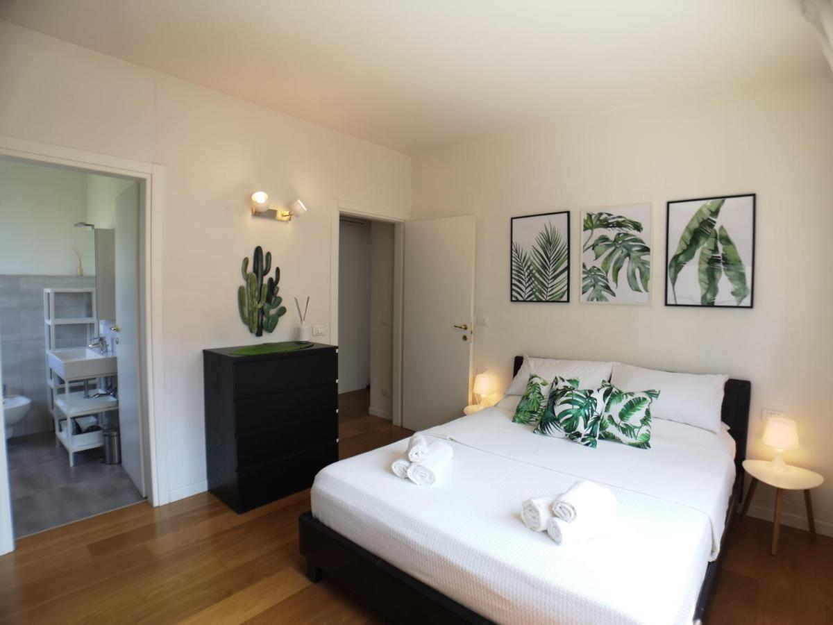 Convenient Family Apt With Private Parking 메스트레 외부 사진