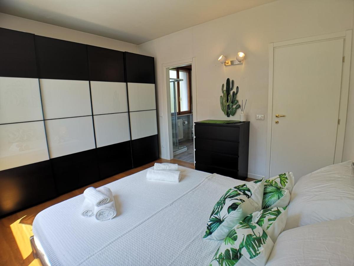 Convenient Family Apt With Private Parking 메스트레 외부 사진
