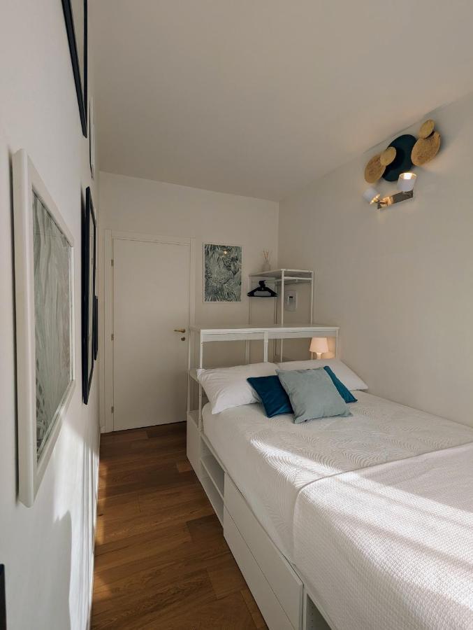 Convenient Family Apt With Private Parking 메스트레 외부 사진